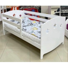 Кроватка детская Эко-9 из МДФ фигурная (е)